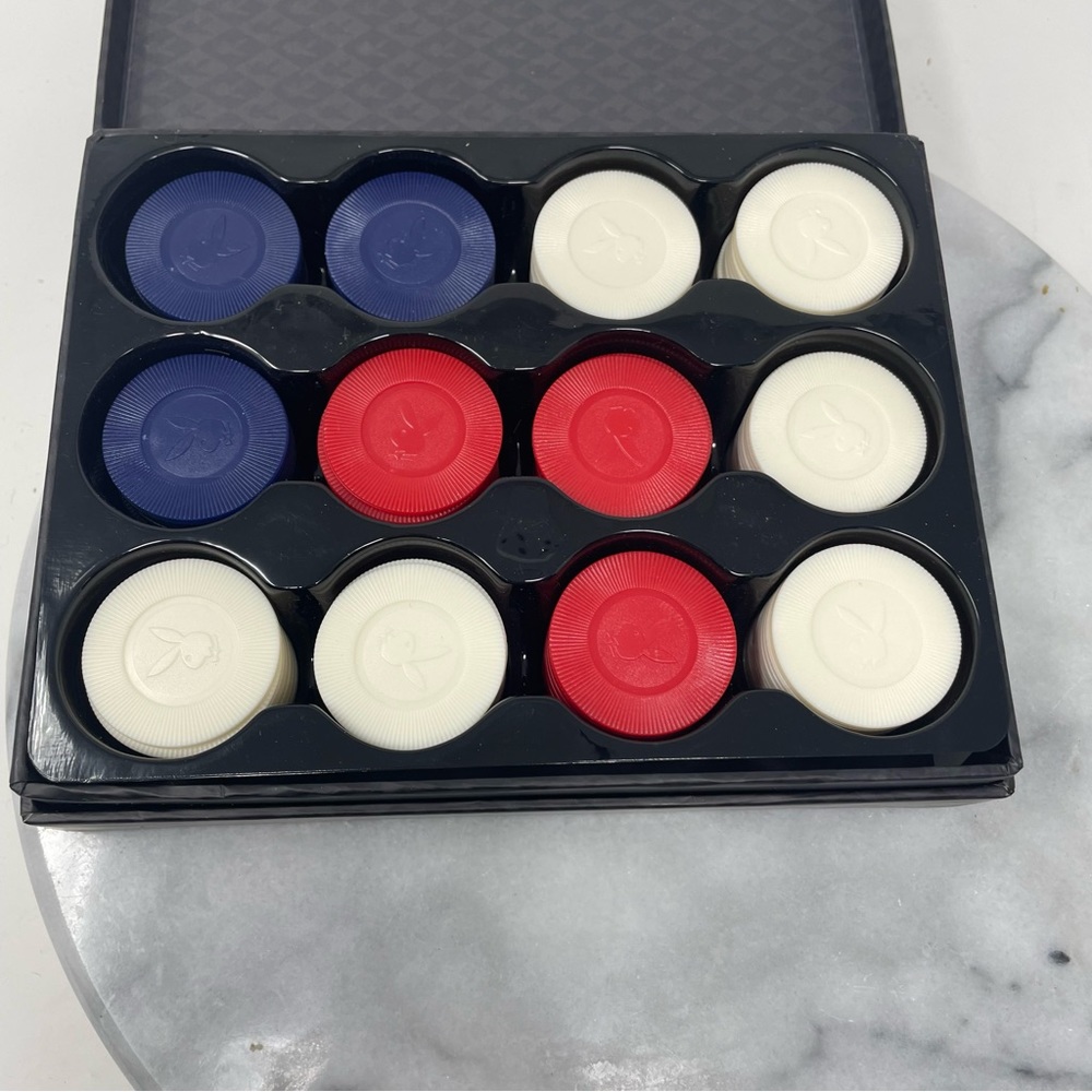 PLAYBOY Boxed Poker Kit - Picture 3 of 11